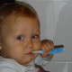 Baby-Zähne richtig putzen