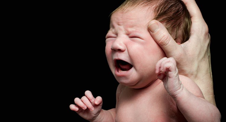 Wundergriff "The Hold" für weinende Babys