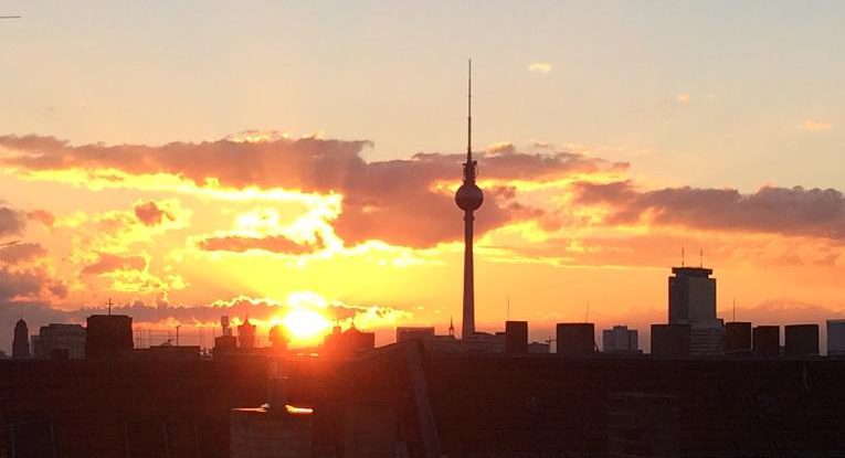 Berliner Sonnenuntergang am Fernsehturm