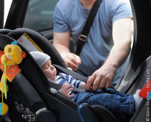Sicher im Auto: Nur mit Babyschale